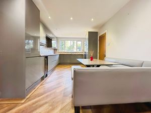 Photo 32- click for photo gallery